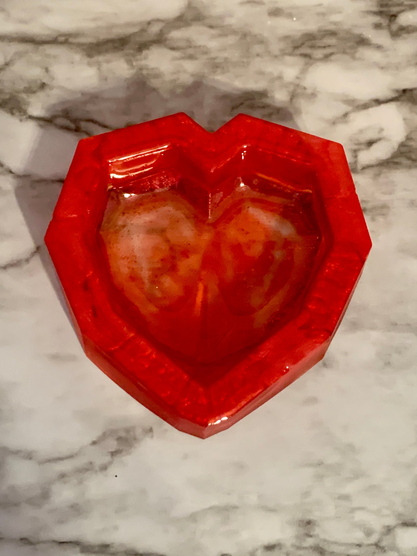 Red Mica & Resin Heart Dish with Crystal Shaped Dimensions